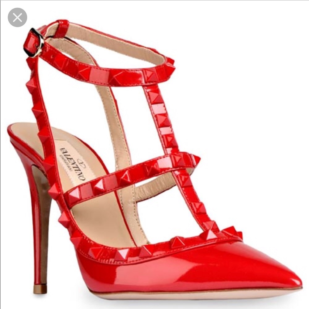 RED PATENT ROCKSTUD PUMP 100MM